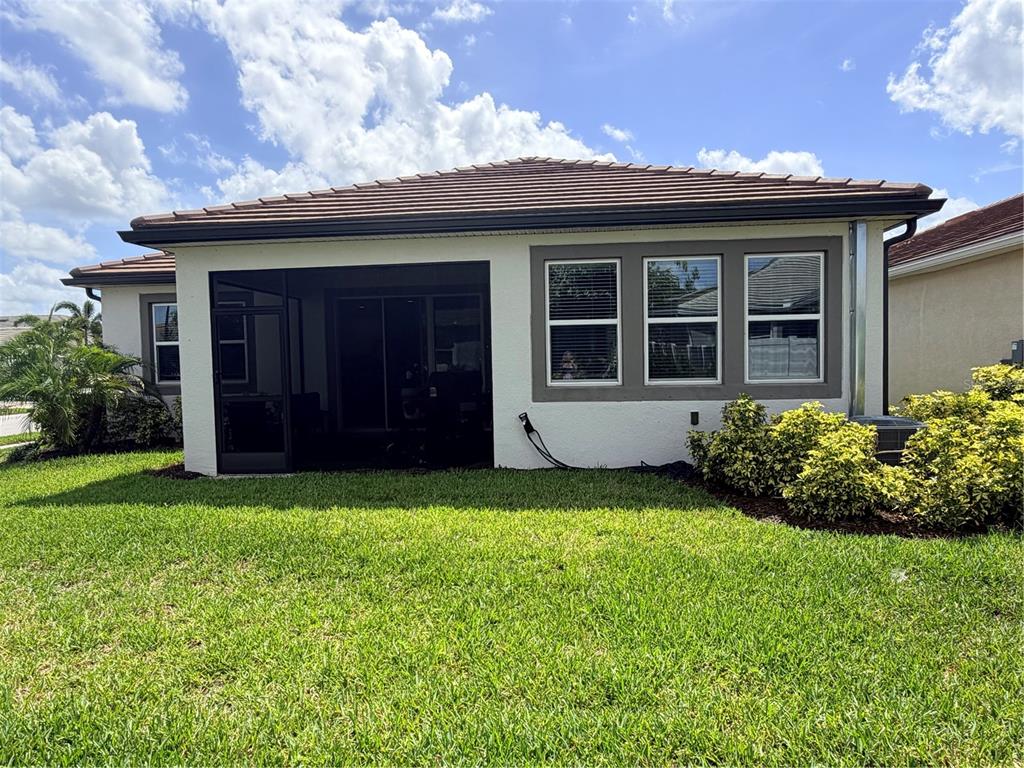 5738 Long Shore Loop Sarasota, FL 34238 - Photo 2 of 40
