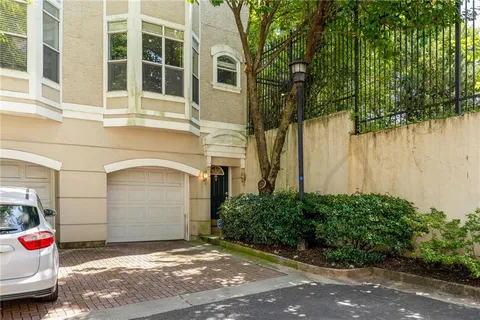 $388,000 | 375 Highland Avenue Northeast, Unit 508, Atlanta, GA 30312