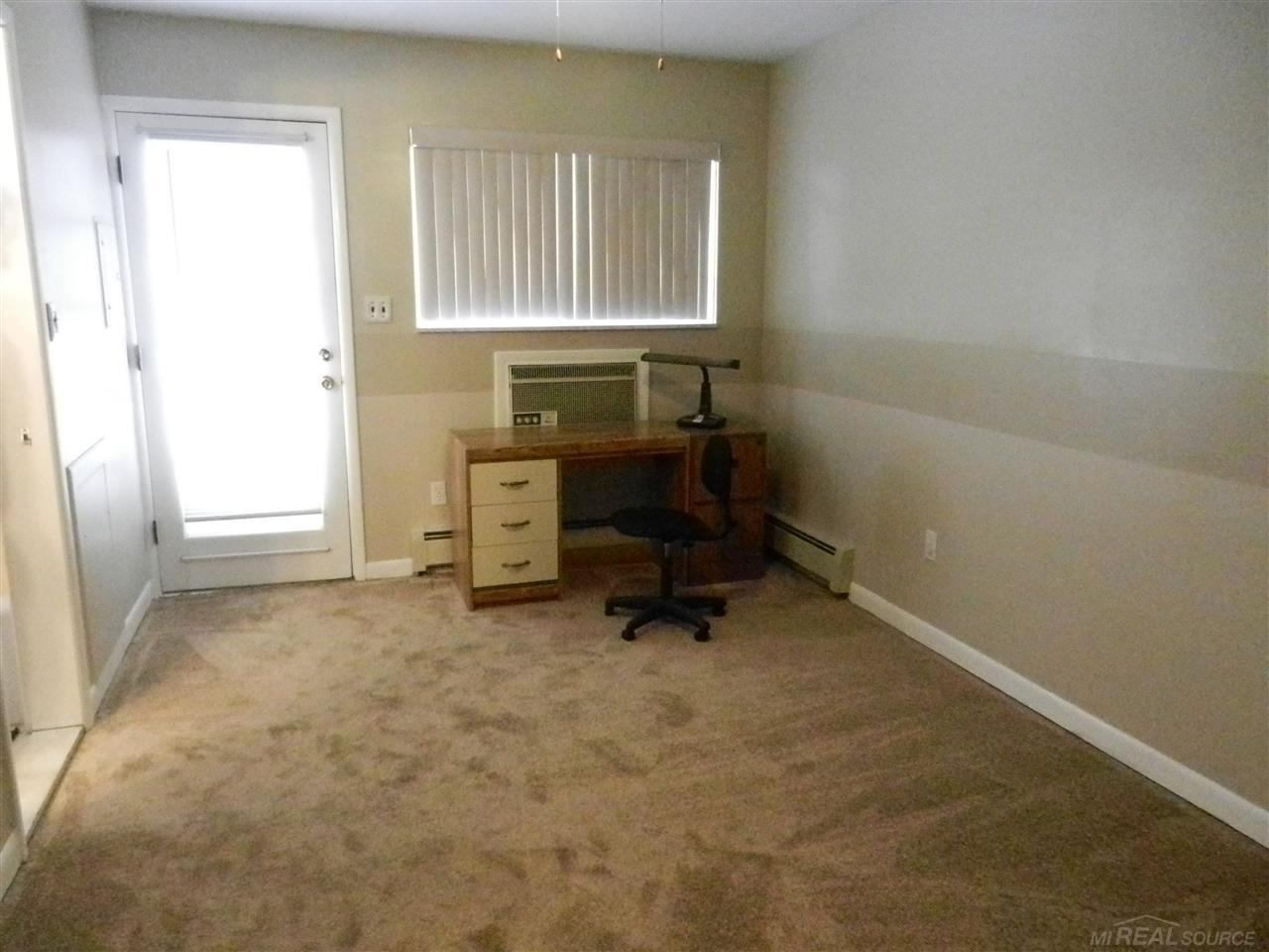 24301 Kelly Road, Unit 104 Eastpointe, MI 48021 - Photo 18 of 28