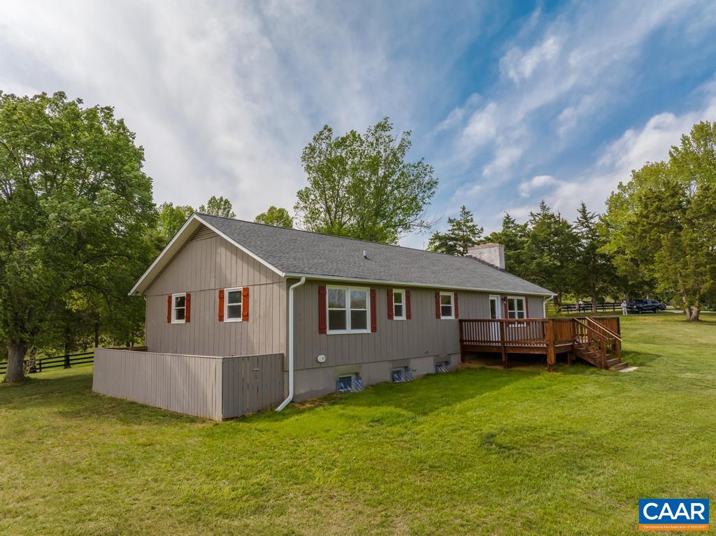 654 Clarks Tract Keswick, VA 22947 - Photo 23 of 28