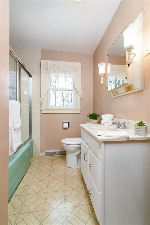 462 South Eberhart Road Butler, PA 16001 - Photo 9 of 21 Gallery Image 9
