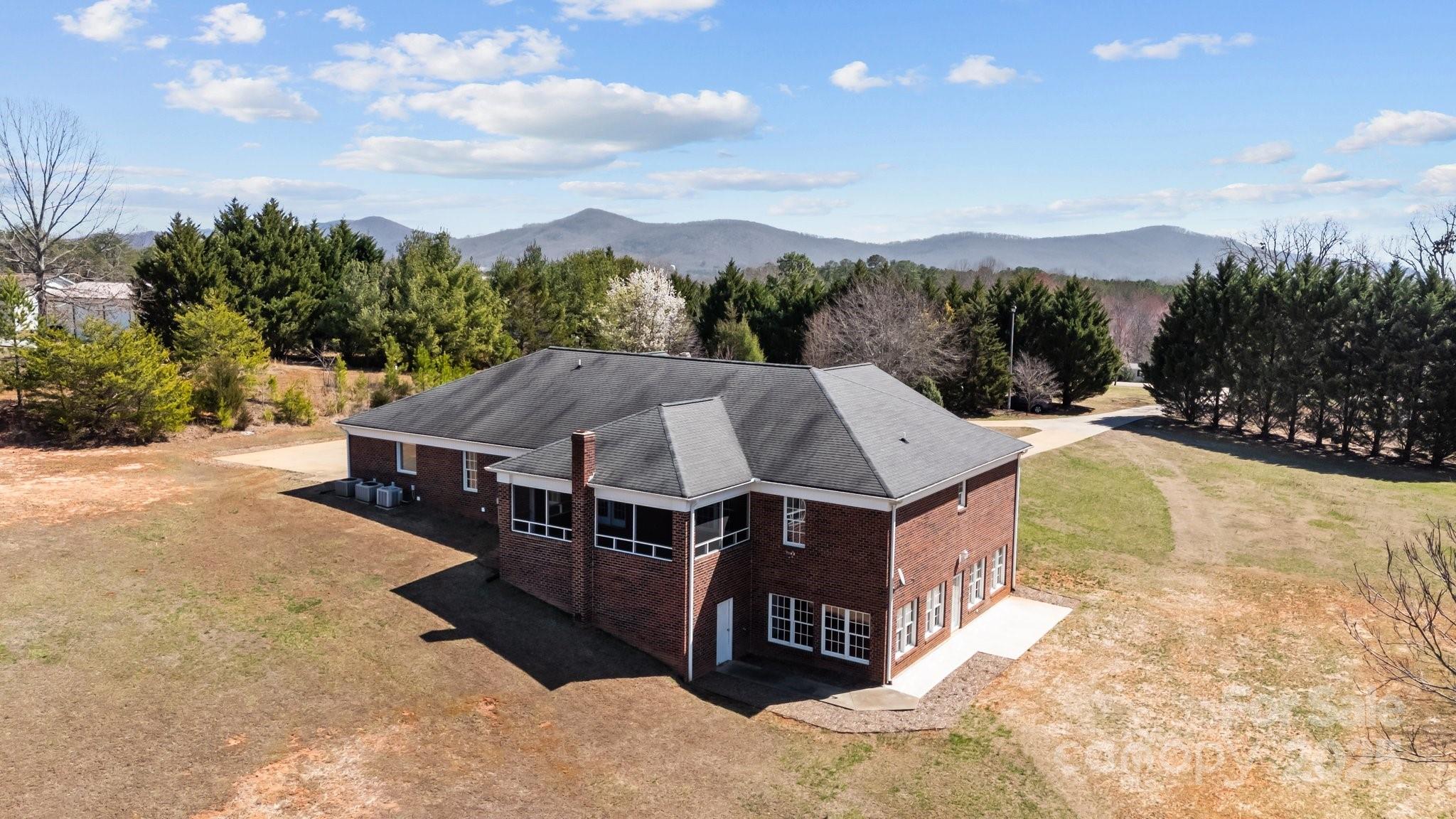 297 Brooks Road Bostic, NC 28018 - Photo 6 of 46