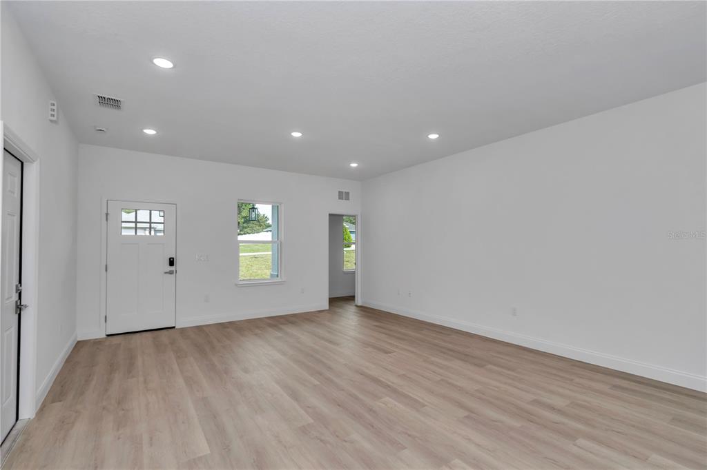 8101 Southwest 132 Loop Ocala, FL 34473 - Photo 13 of 45 Gallery Image 13