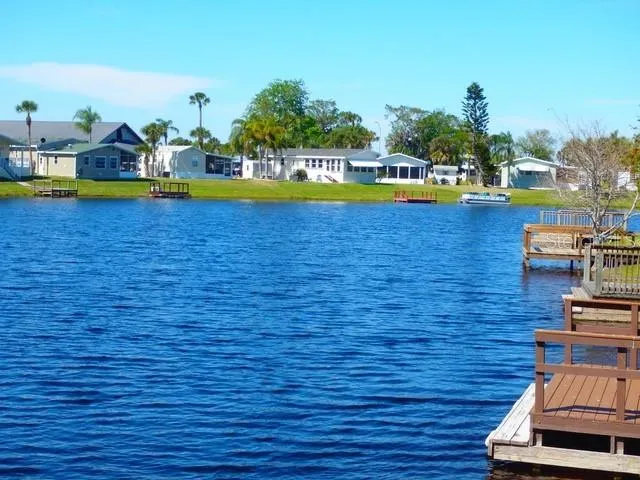 $147,000 | 13865 Southeast 126th Boulevard, Unit 124, Okeechobee, FL 34974