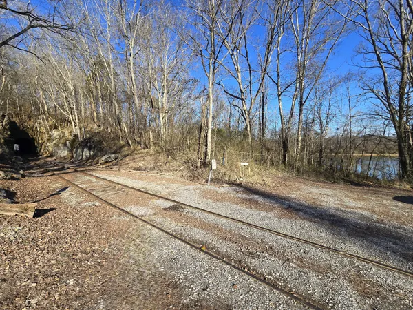 $70,000 | 2800 Jarman Hollow Road, Palmyra, TN 37142