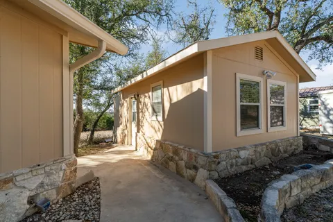 $600,000 | 2058 Montell Road, Wimberley, TX 78676