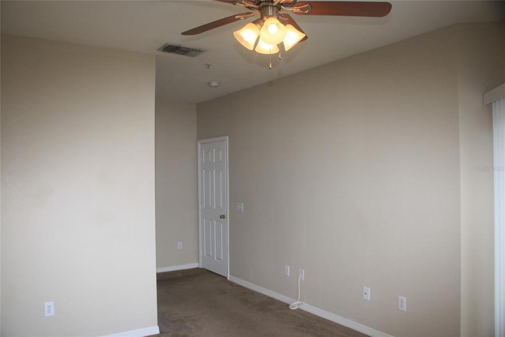 3621 Conroy Road, Unit 739 Orlando, FL 32839 - Photo 15 of 20 a view of an empty room