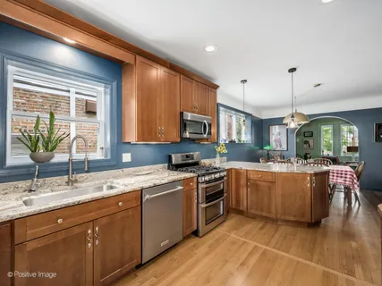 $495,000 | 3243 North Oak Park Avenue, Chicago, IL 60634