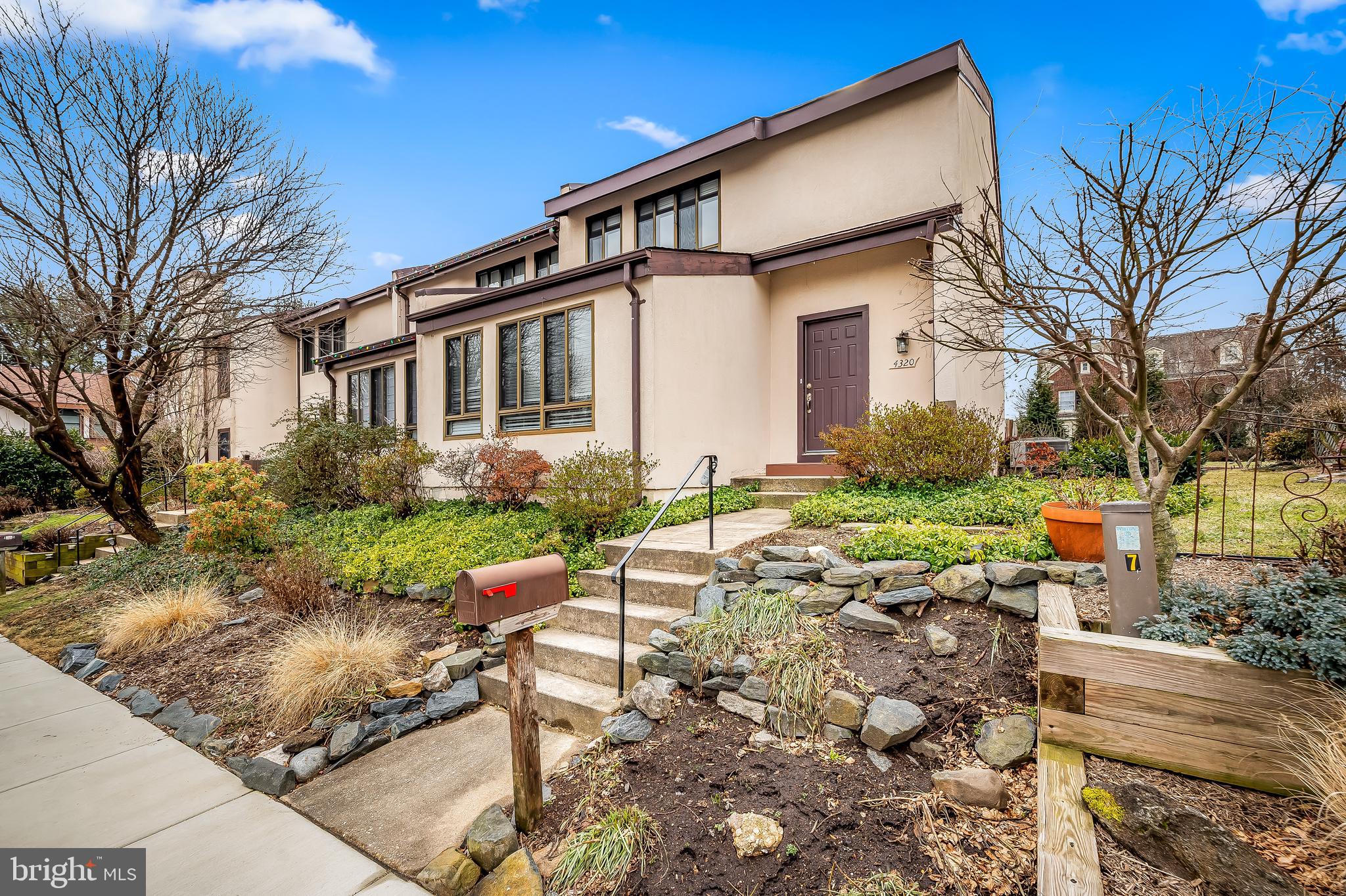 4320 Roland Springs Drive Baltimore, MD 21210 - Photo 2 of 44