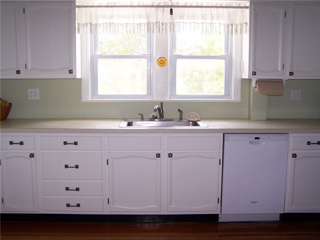 4 Diamond Hill Road Hopkinton, RI 02808 - Photo 23 of 40 clean whites and simple country kitchen cabinets with hard wood floors ...