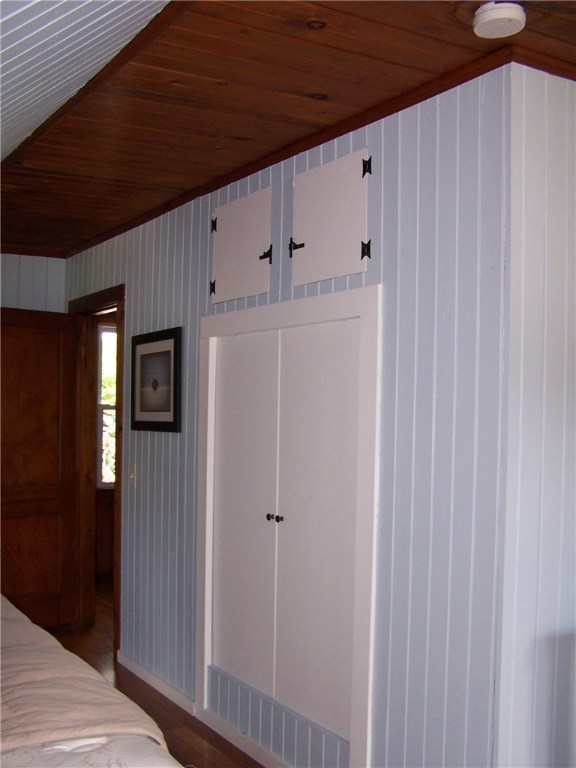 4 Diamond Hill Road Hopkinton, RI 02808 - Photo 37 of 40 creative closet space....