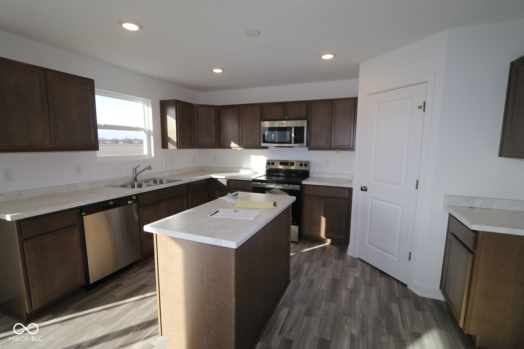 3912 Highcrest Road Indianapolis, IN 46239 - Photo 4 of 16 Gallery Image 4