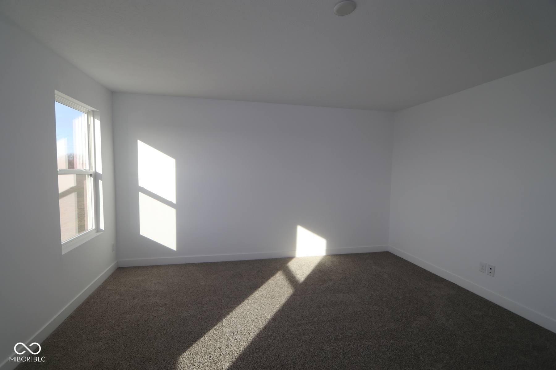 3912 Highcrest Road Indianapolis, IN 46239 - Photo 7 of 16 Gallery Image 7