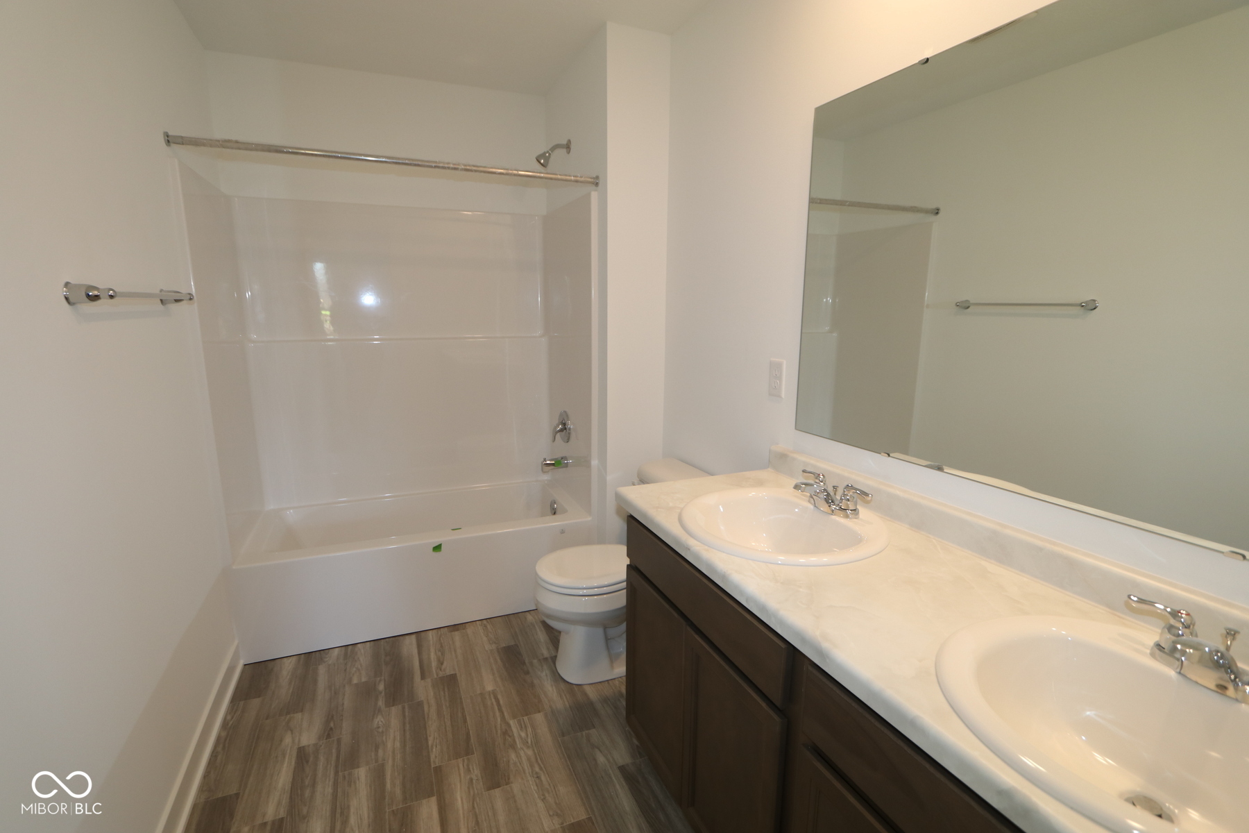 3912 Highcrest Road Indianapolis, IN 46239 - Photo 8 of 16 Gallery Image 8