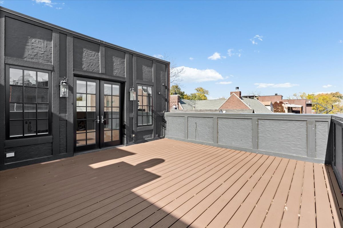 2633 North Dayton Street Chicago, IL 60614 - Photo 40 of 43 a house view with wooden floor and outdoor space