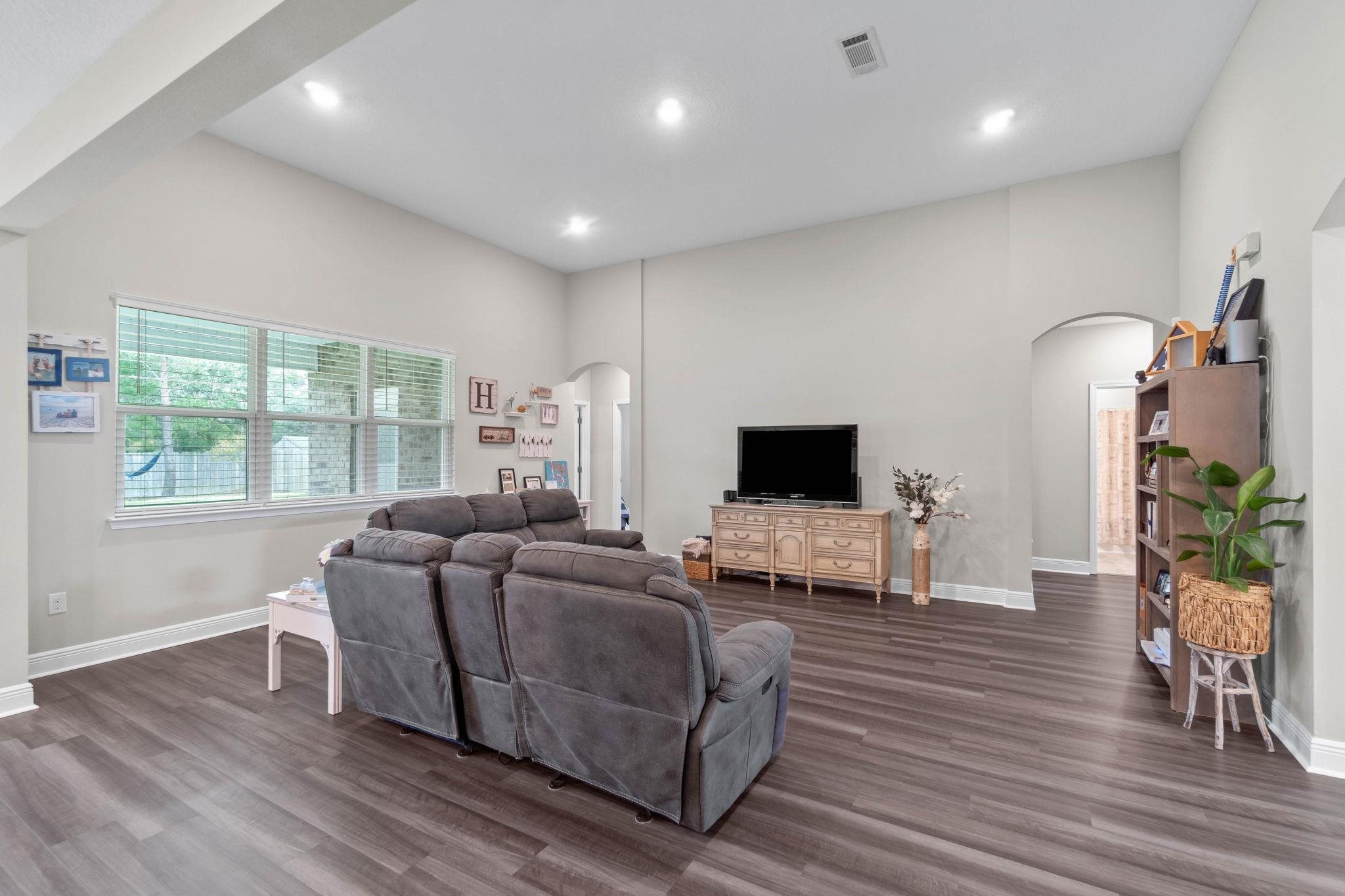 1744 Saroco Road Gulf Breeze, FL 32563 - Photo 11 of 50 Gallery Image 11
