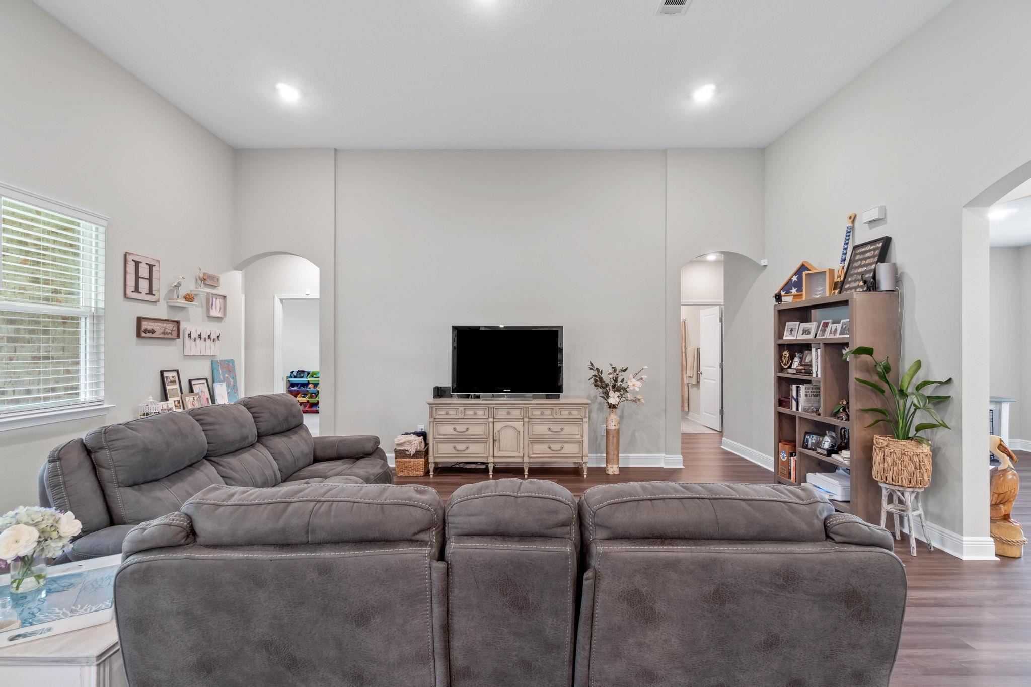 1744 Saroco Road Gulf Breeze, FL 32563 - Photo 12 of 50 Gallery Image 12