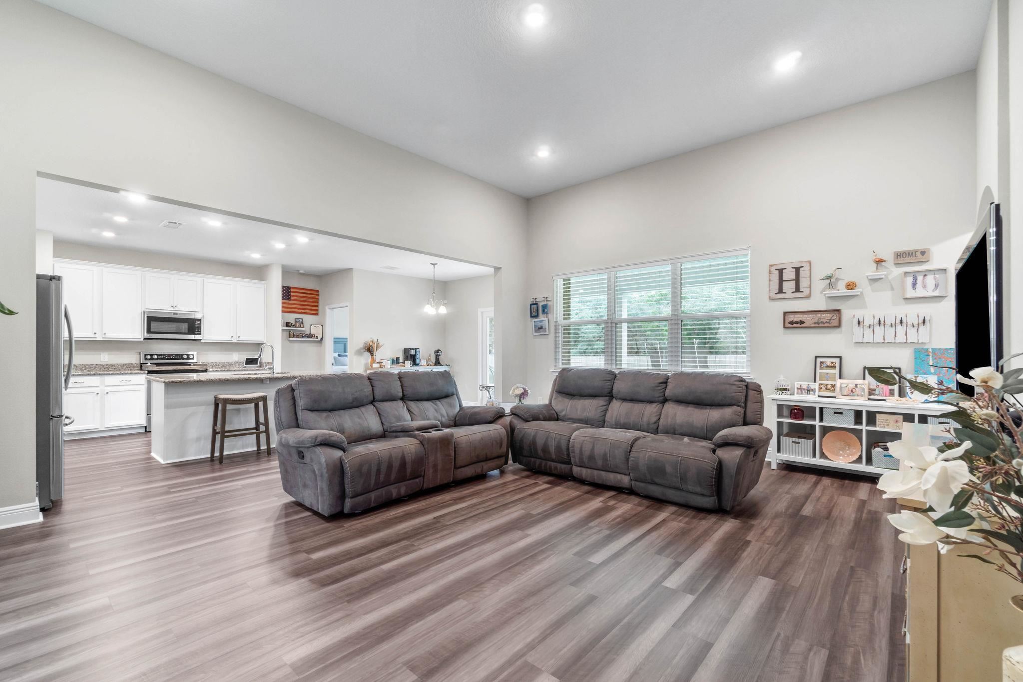 1744 Saroco Road Gulf Breeze, FL 32563 - Photo 13 of 50 Gallery Image 13