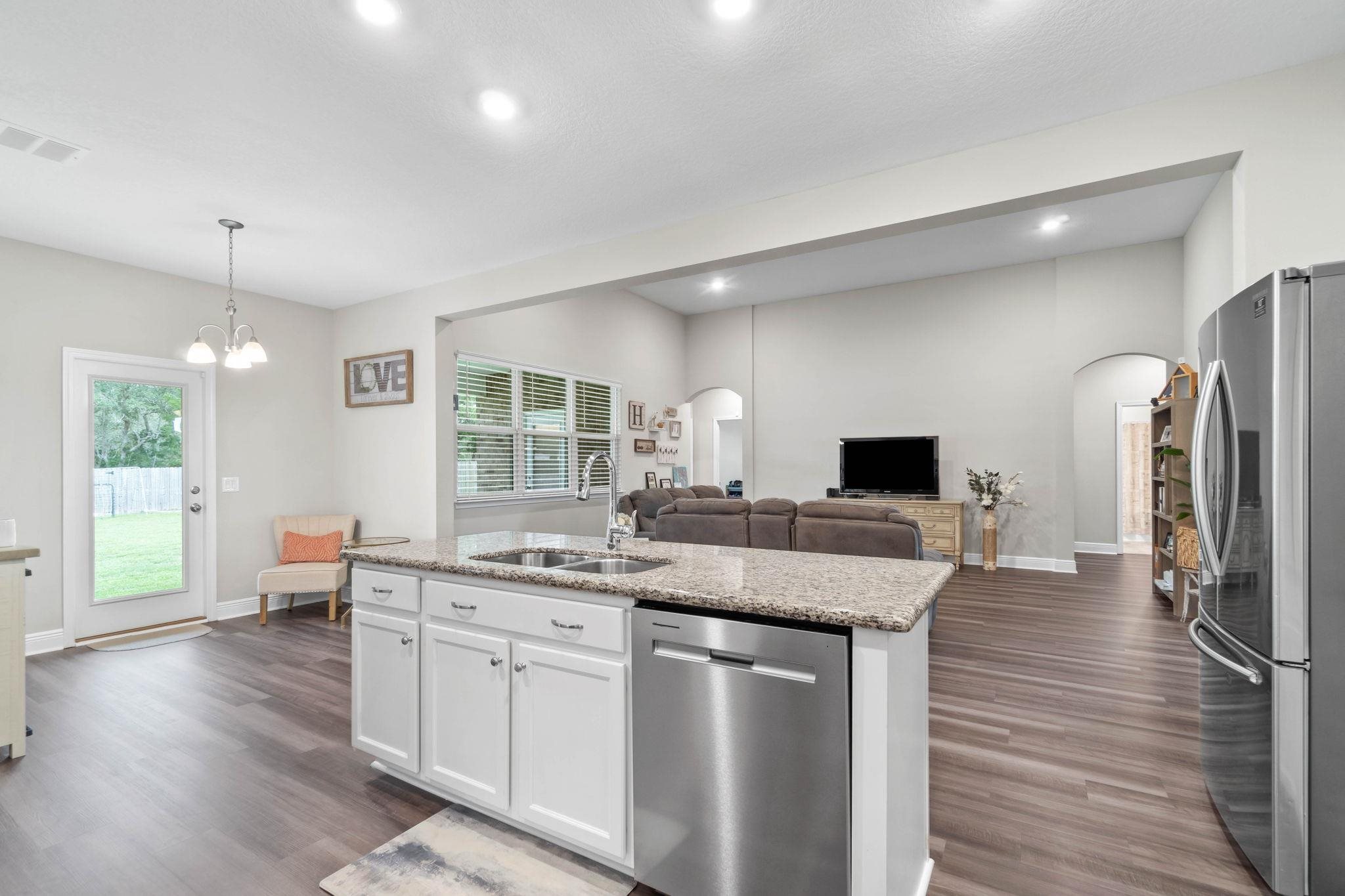 1744 Saroco Road Gulf Breeze, FL 32563 - Photo 17 of 50 Gallery Image 17