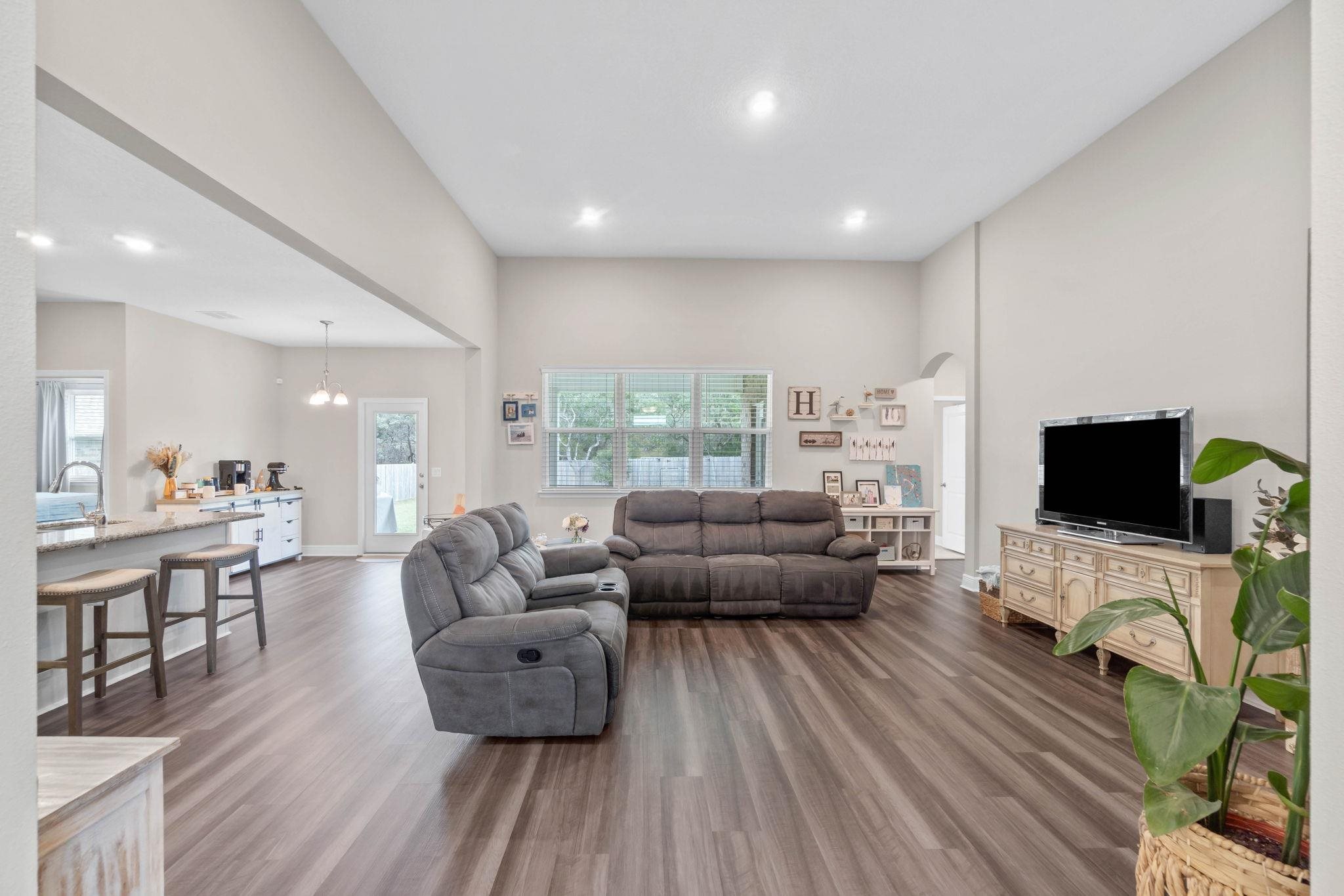 1744 Saroco Road Gulf Breeze, FL 32563 - Photo 10 of 50 Gallery Image 10