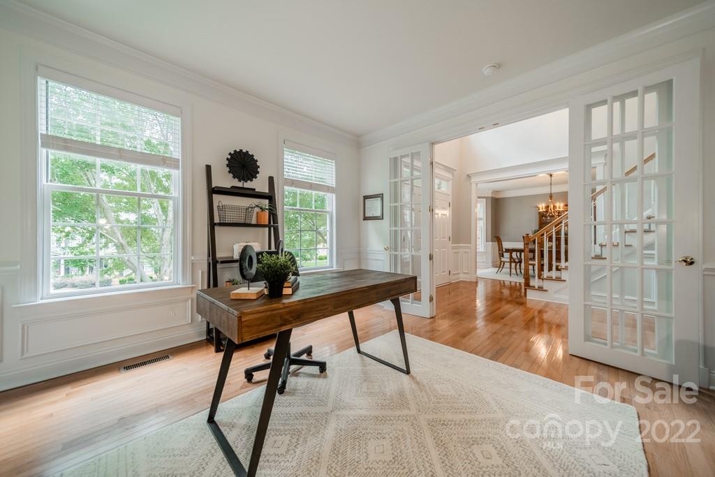 9622 Baileywick Road Charlotte, NC 28277 - Photo 6 of 39 a living room with furniture and a window