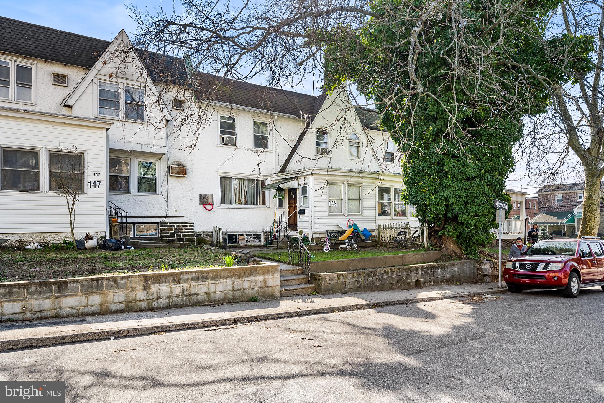 149 Hampden Road Upper Darby, PA 19082 - Photo 1 of 27