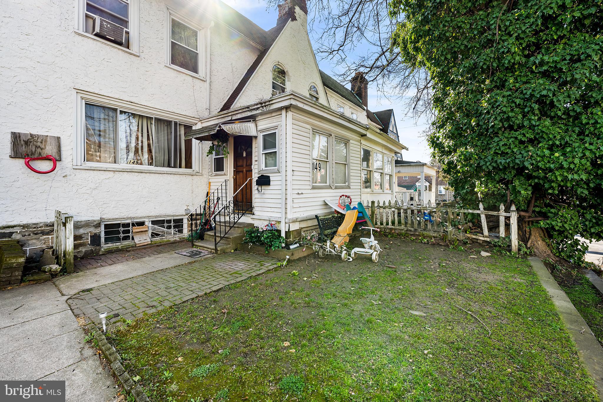 149 Hampden Road Upper Darby, PA 19082 - Photo 4 of 27