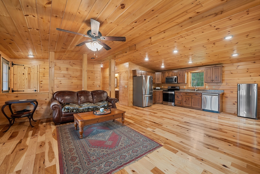 22 Carpenter Road Dudley, MA 01571 - Photo 8 of 32