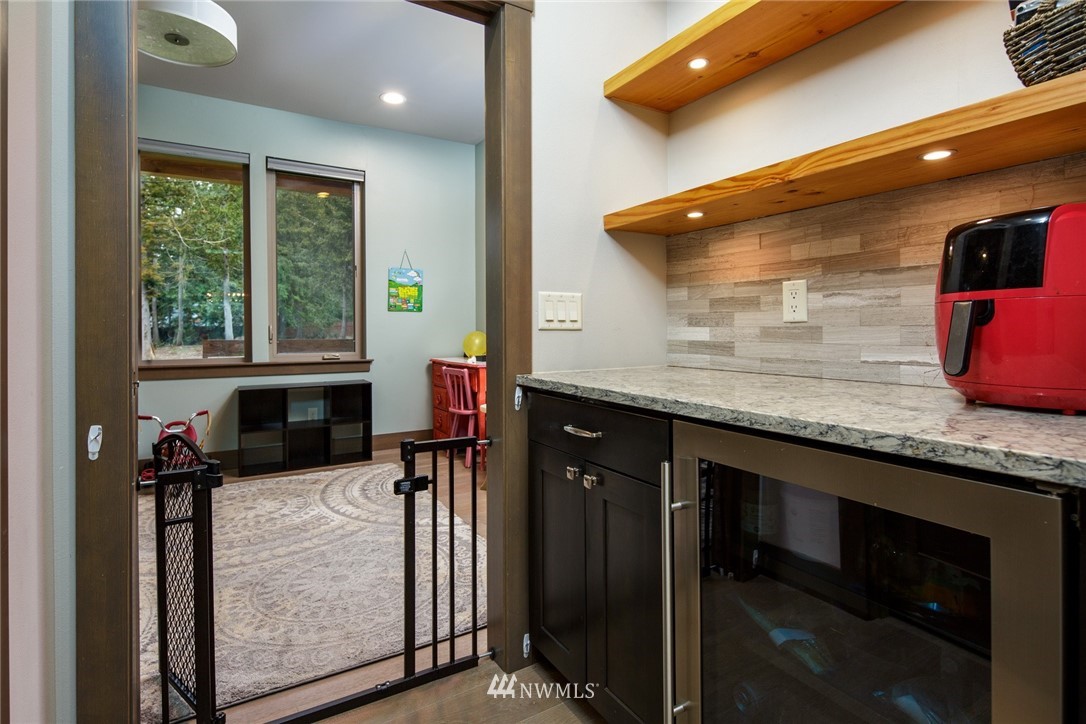 869 Bennett Road Bellingham, WA 98229 - Photo 13 of 35 Gallery Image 13