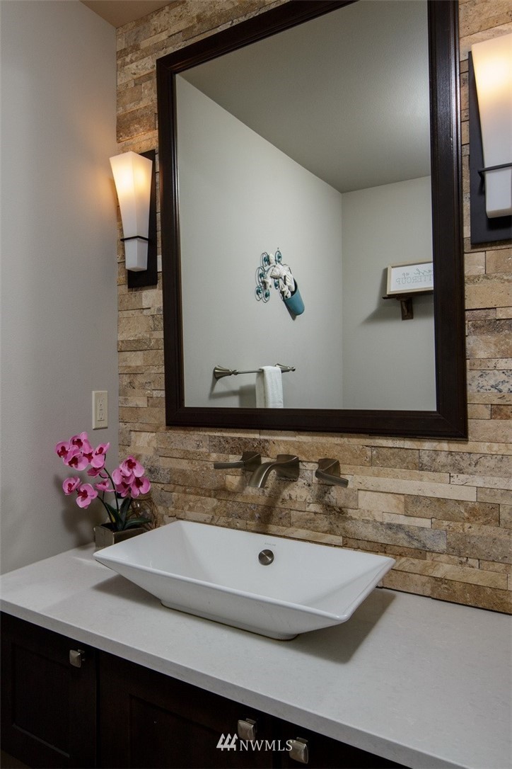 869 Bennett Road Bellingham, WA 98229 - Photo 17 of 35 Gallery Image 17