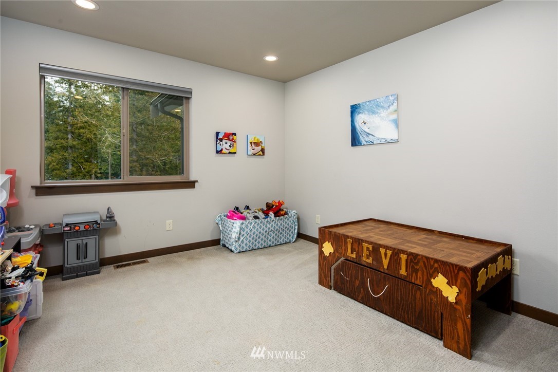 869 Bennett Road Bellingham, WA 98229 - Photo 26 of 35 Gallery Image 26