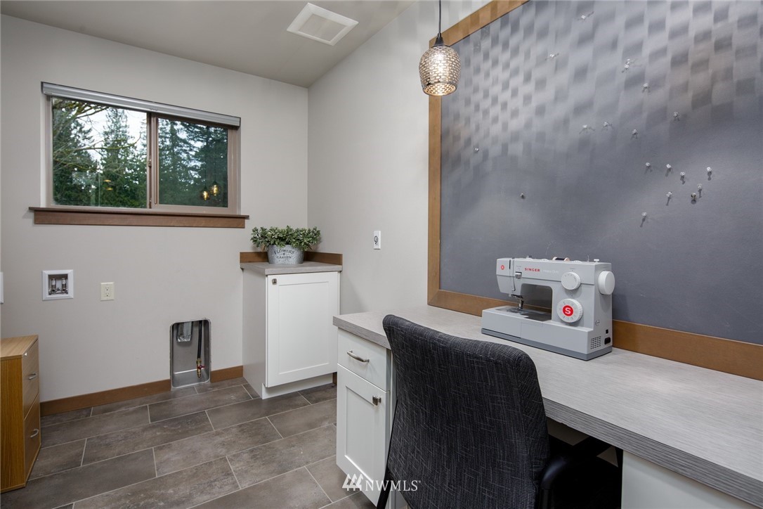869 Bennett Road Bellingham, WA 98229 - Photo 30 of 35 Gallery Image 30