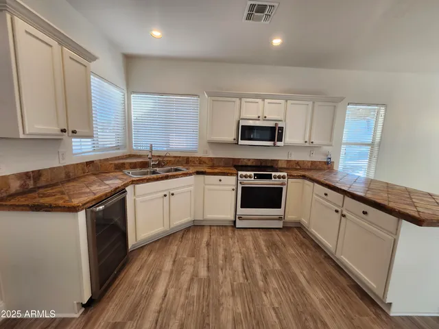 $2,650 | 7762 East Boston Street, Mesa, AZ 85207