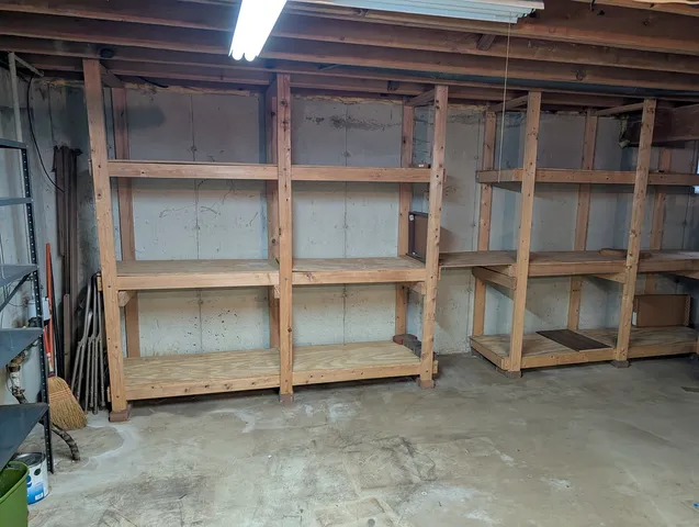 $449,000 | 6620 Oak Tree Trail, Woodridge, IL 60517