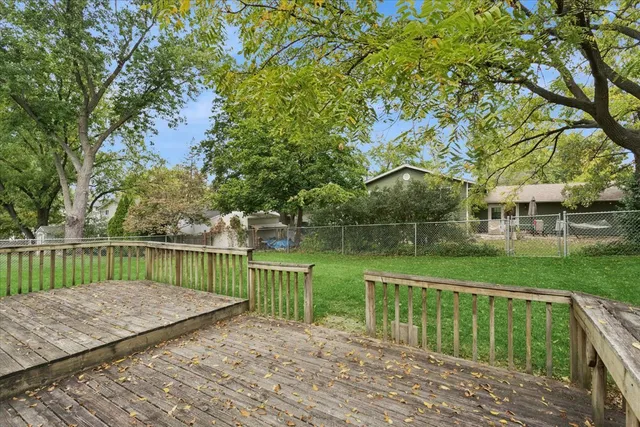 $449,000 | 6620 Oak Tree Trail, Woodridge, IL 60517