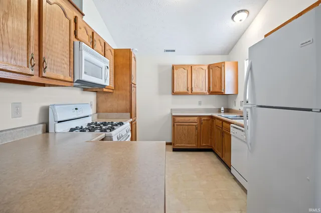 $1,800 | 116 North Furlong Drive, Lafayette, IN 47905