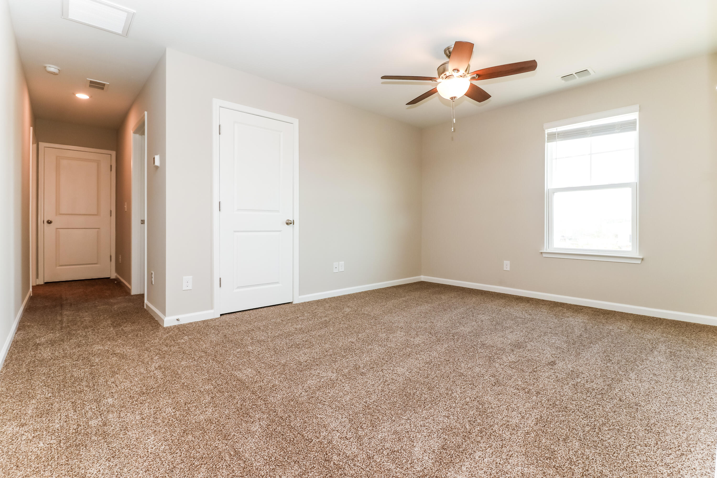 218 Rhodes Court Summerville, SC 29486 - Photo 11 of 14 1006263.218 Rhodes Court - Bedroom_1