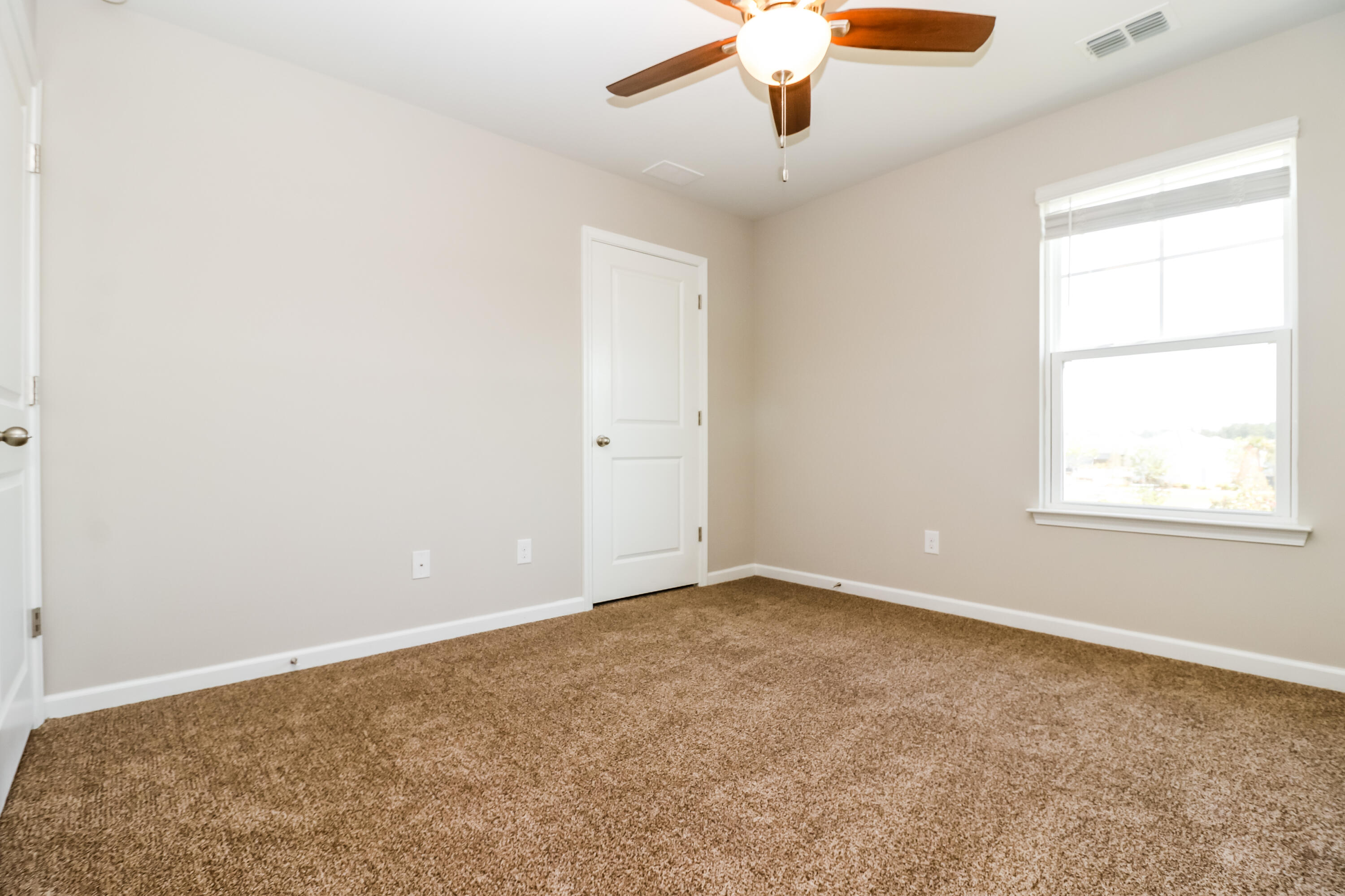 218 Rhodes Court Summerville, SC 29486 - Photo 12 of 14 1006263.218 Rhodes Court - Bedroom