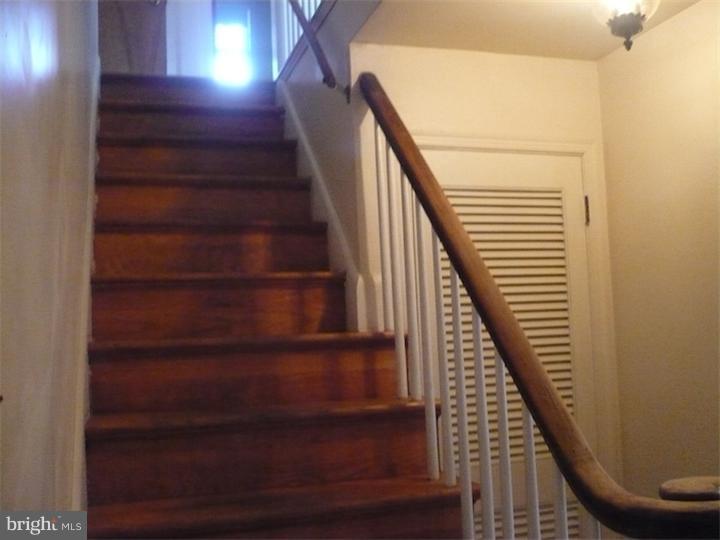 116 Ridgefield Road Newtown Square, PA 19073 - Photo 12 of 23 Foyer