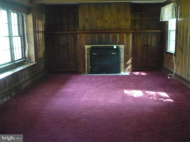 116 Ridgefield Road Newtown Square, PA 19073 - Photo 15 of 23 Family Room