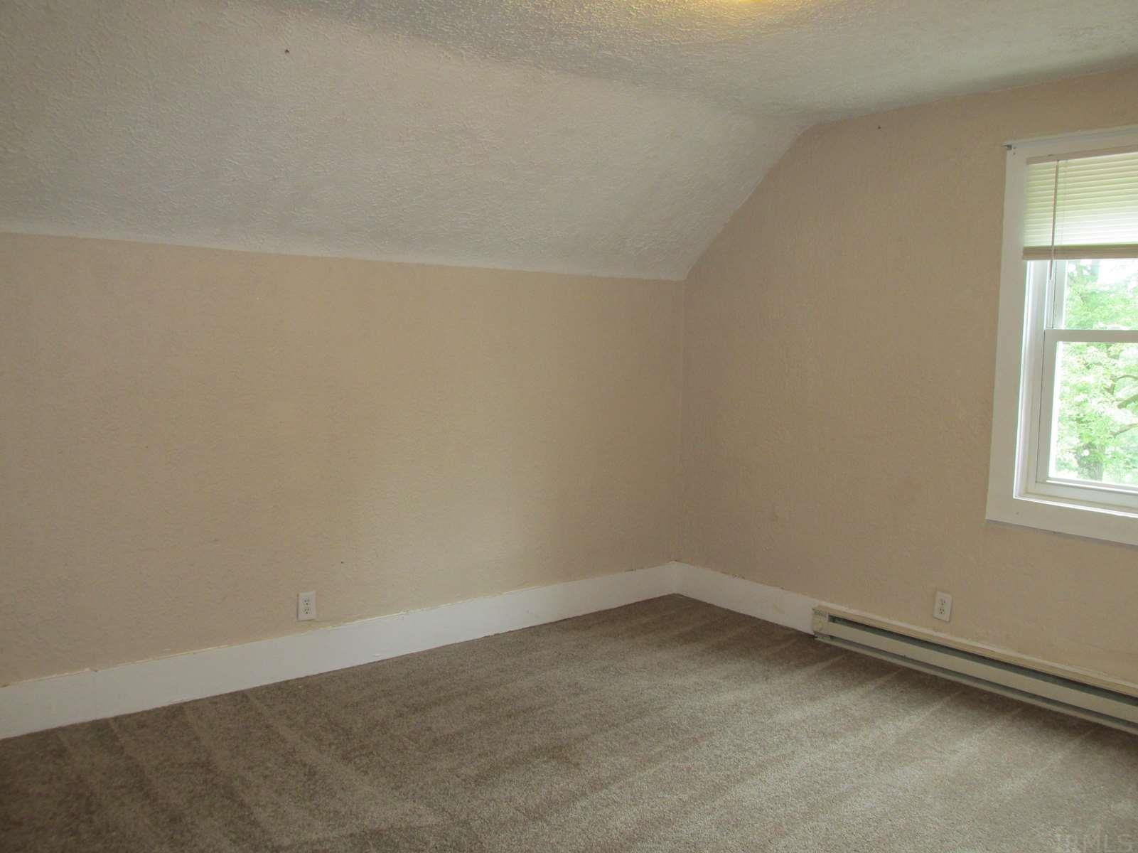 1146 Riverside Drive Huntington, IN 46750 - Photo 8 of 11 Gallery Image 8