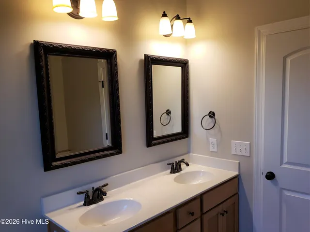 $2,750 | 2202 East Oak Bridge Way Northeast, Leland, NC 28451