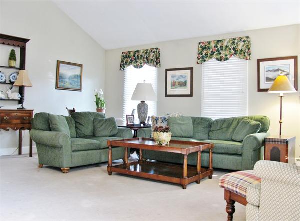 28 Wayside Road Westborough, MA 01581 - Photo 11 of 30 Gallery Image 11