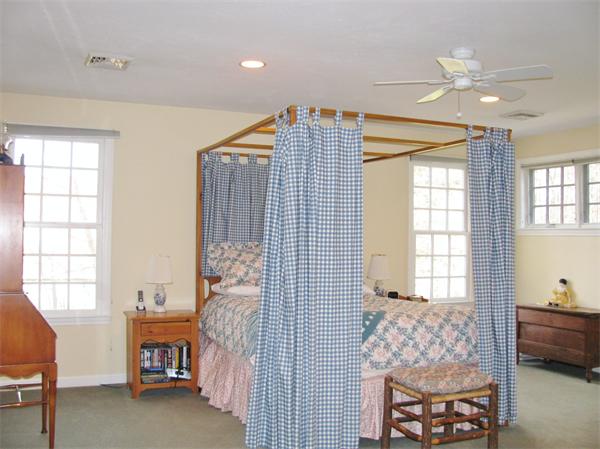 28 Wayside Road Westborough, MA 01581 - Photo 18 of 30 Gallery Image 18