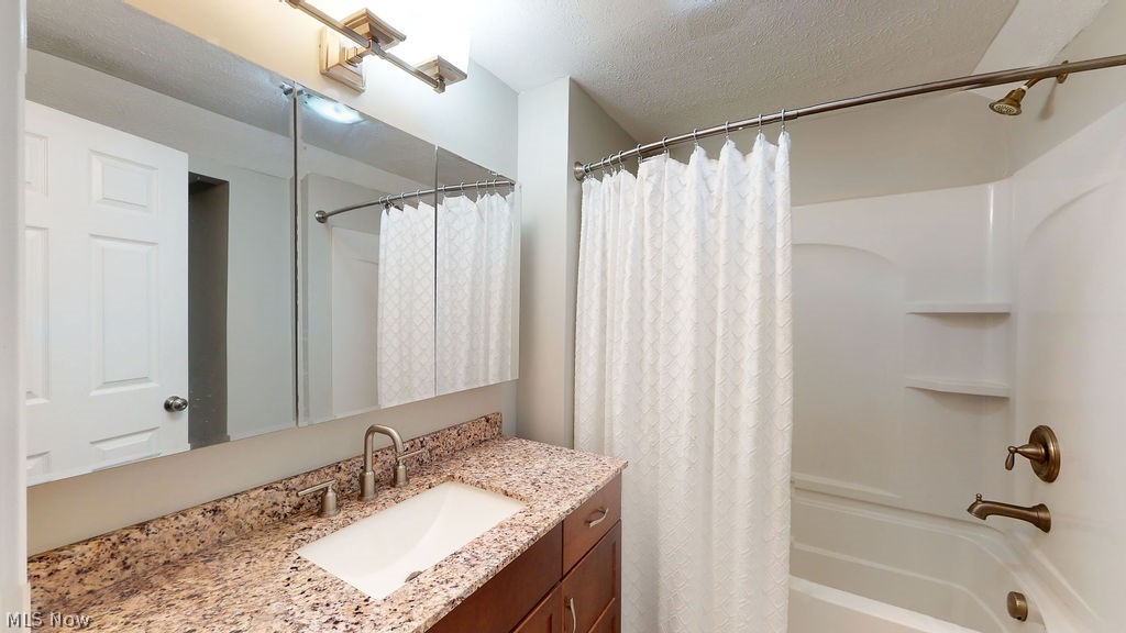 3187 Ridge Road Medina, OH 44256 - Photo 22 of 32