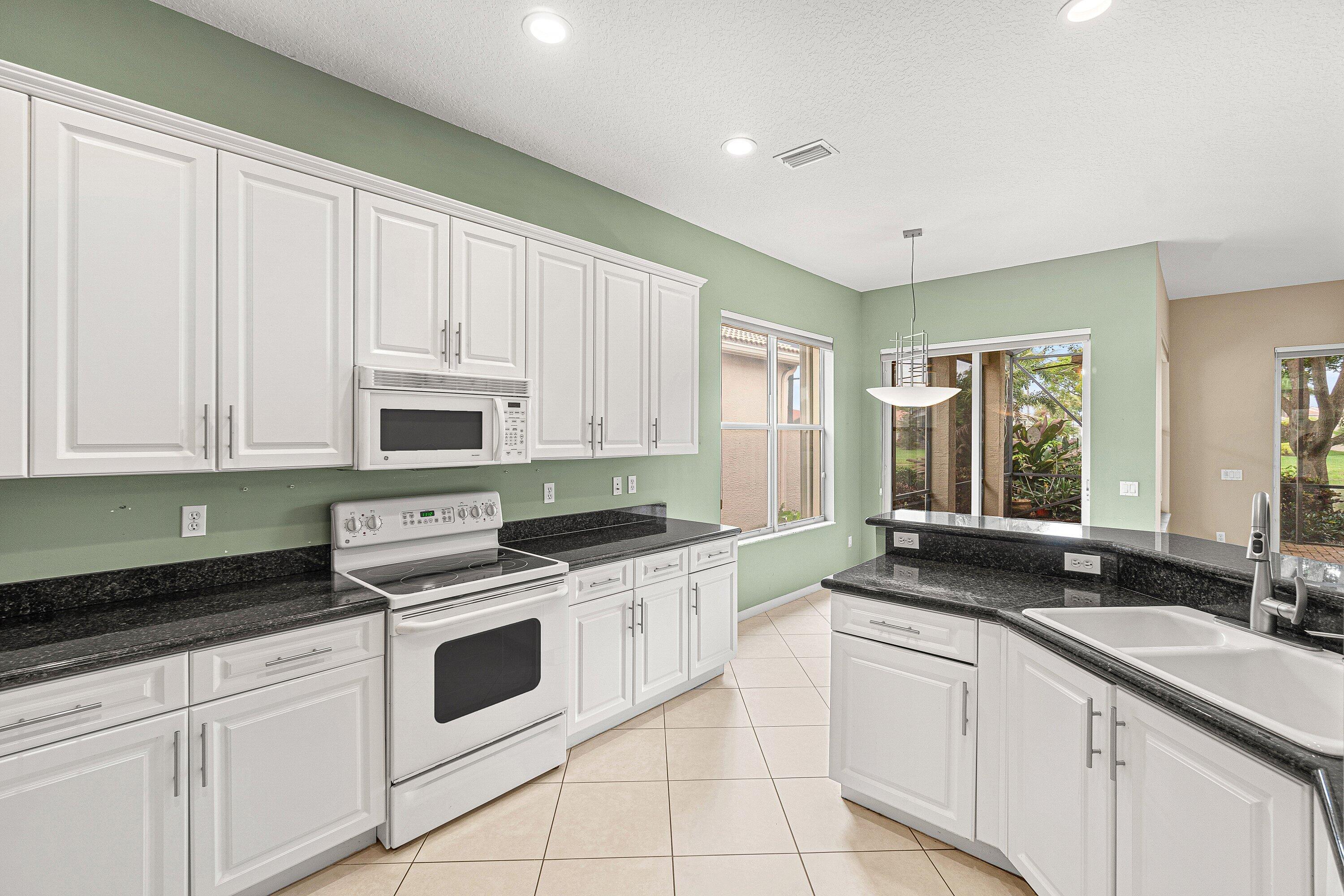 13063 Salinas Point Way Delray Beach, FL 33446 - Photo 14 of 43 Kitchen 4