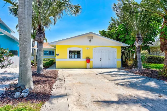 $4,350 | 857 180th Avenue East, Redington Shores, FL 33708