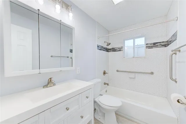 $4,350 | 857 180th Avenue East, Redington Shores, FL 33708