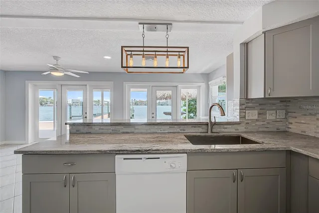 $4,350 | 857 180th Avenue East, Redington Shores, FL 33708