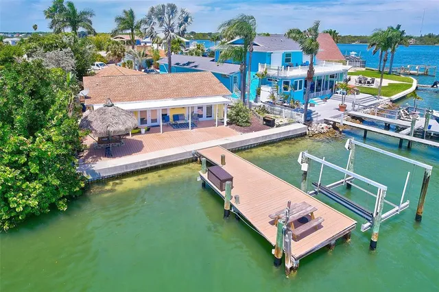 $4,350 | 857 180th Avenue East, Redington Shores, FL 33708